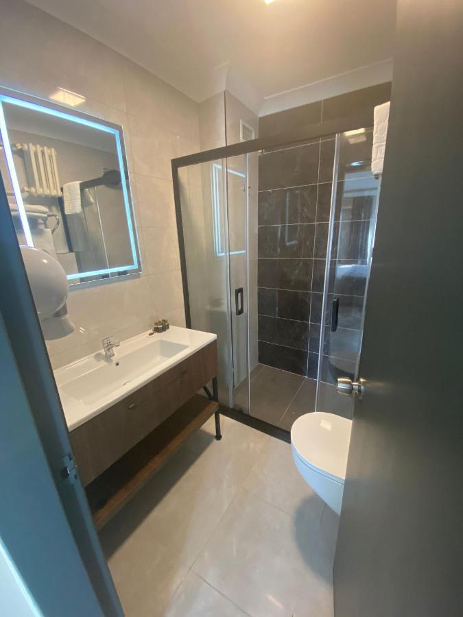Uk Ankara Hotel Ngoại thất bức ảnh