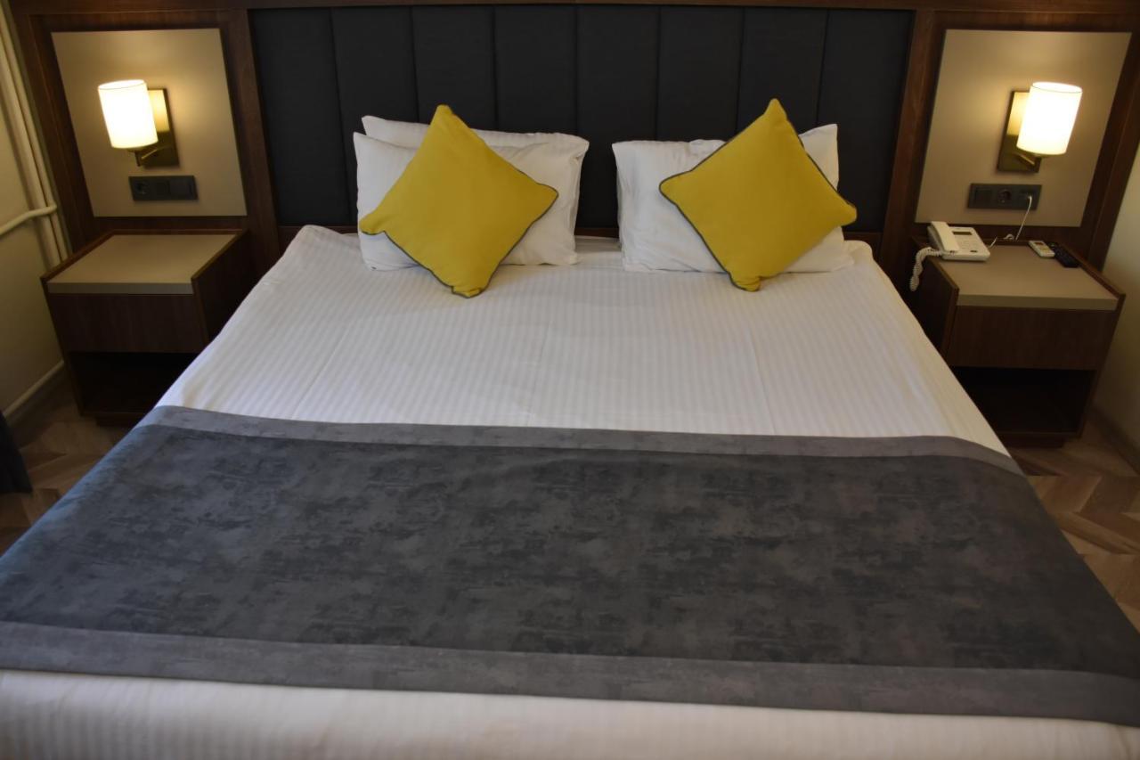Uk Ankara Hotel Ngoại thất bức ảnh
